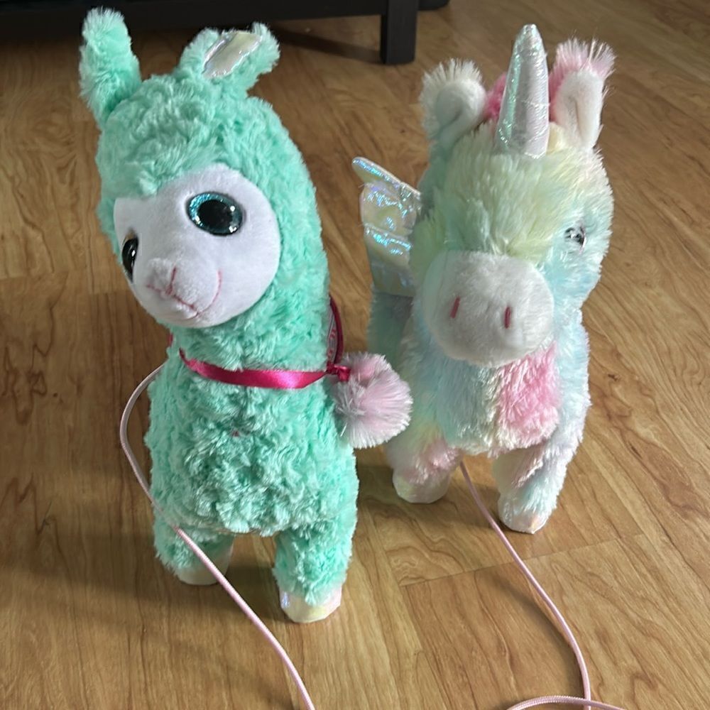 Kids toys dancing lama and dancing unicorn